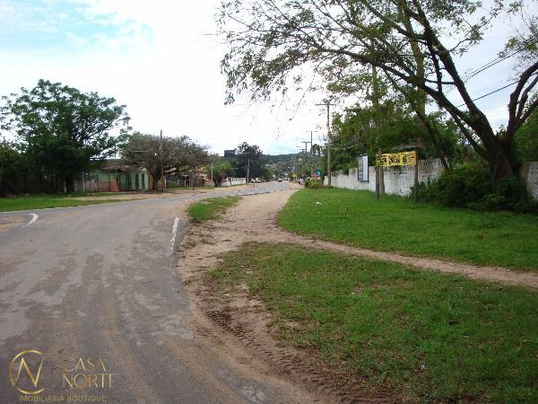 Terreno à venda  com 327m², Avenida do Lami no bairro Belém Novo em Porto Alegre