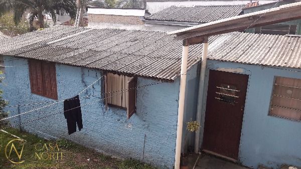 Terreno à venda  com 360m², Rua Paulino Azurenha no bairro Partenon em Porto Alegre
