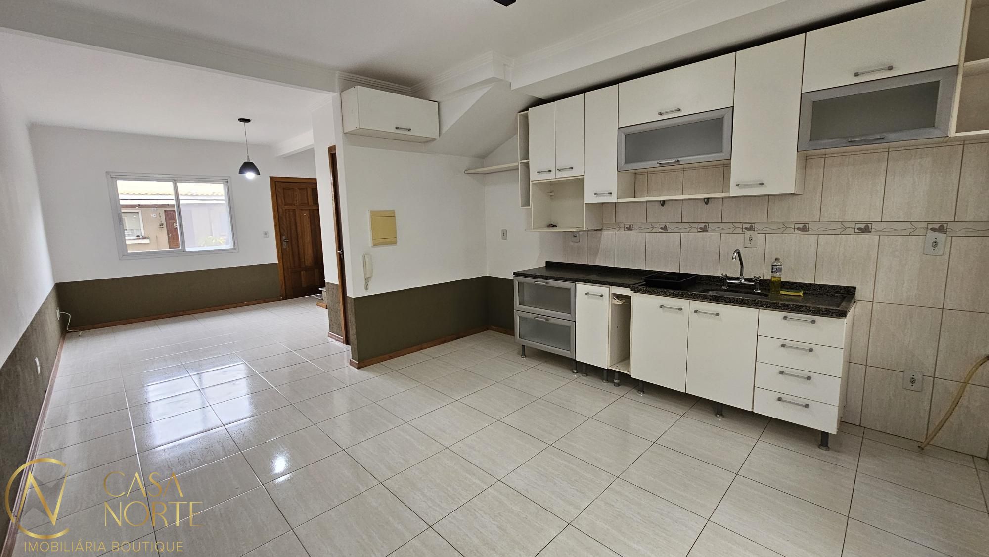 Casa de Condomínio à venda com 2 quartos, 97m², 1 vaga, Rua Dorival Castilhos Machado no bairro Aberta dos Morros em Porto Alegre