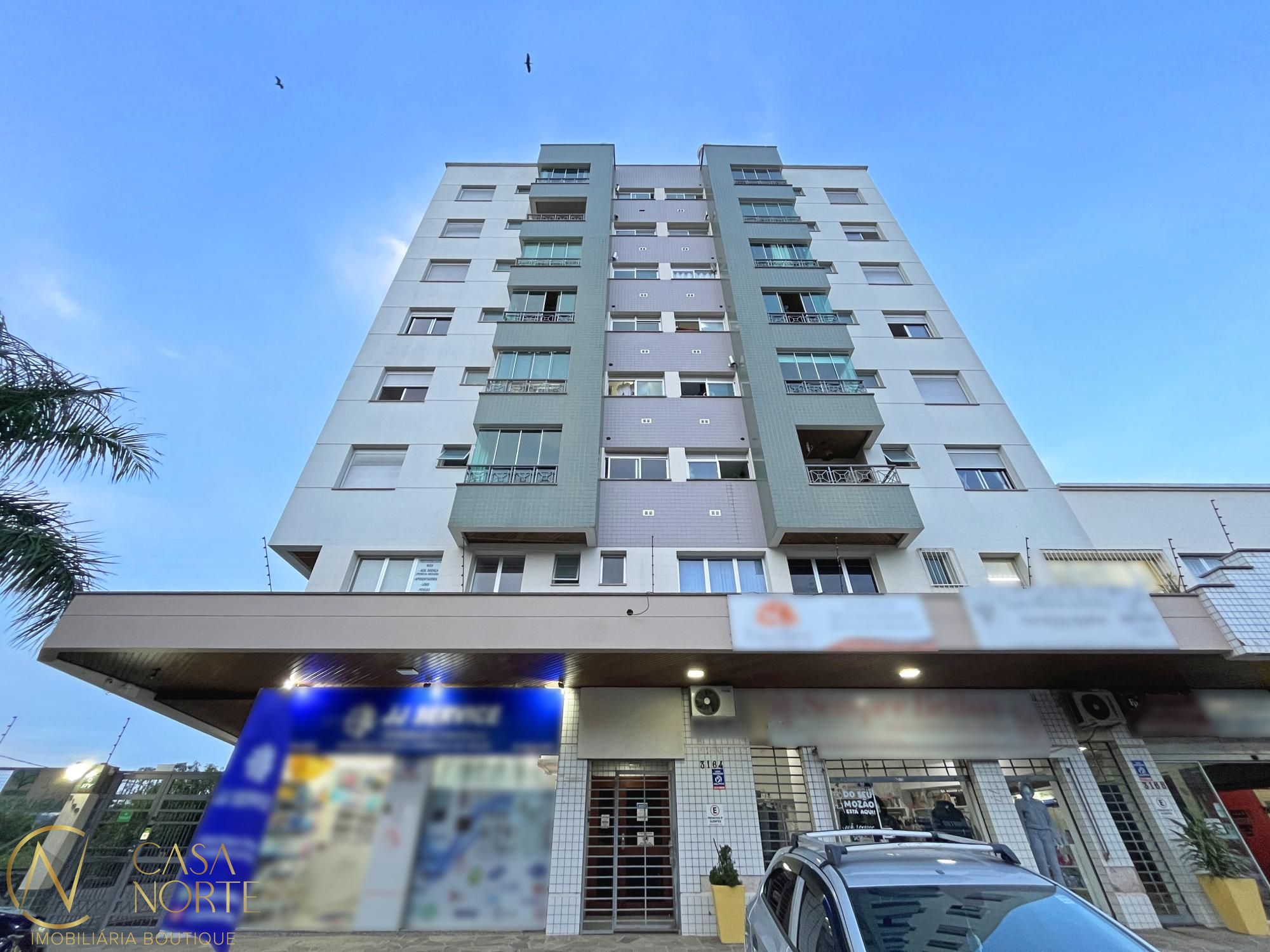 Apartamento à venda com 2 quartos, 59m², 1 vaga, Avenida da Cavalhada no bairro Cavalhada em Porto Alegre