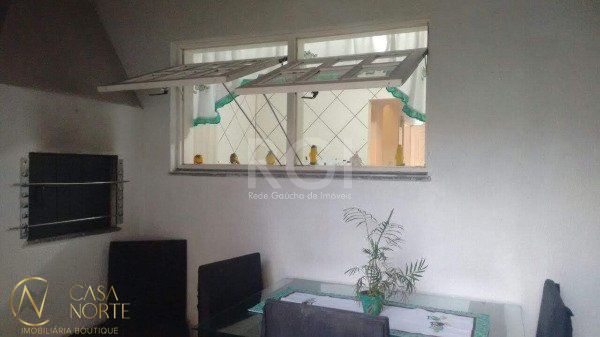 Casa de Condomínio à venda com 2 quartos, 72m², Avenida da Serraria no bairro Espírito Santo em Porto Alegre