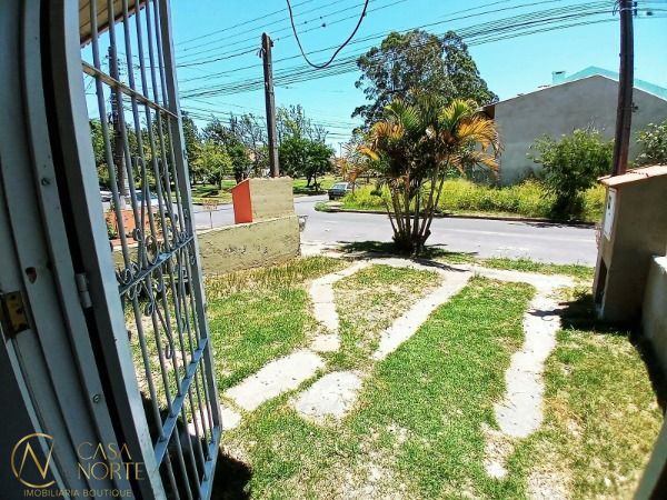 Casa à venda com 2 quartos, 70m², 2 vagas, Rua Lelis Leo Garcia Espartel no bairro Hípica em Porto Alegre