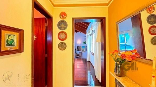 Casa à venda com 3 quartos, 480m², 1 suíte, 6 vagas, Avenida Coronel Pedro Augusto Bittencourt no bairro Ipanema em Porto Alegre