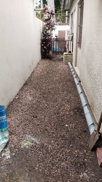 Terreno à venda  com 412m², Rua Landel de Moura no bairro Tristeza em Porto Alegre