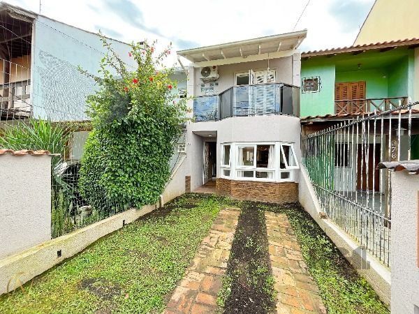 Casa à venda com 2 quartos, 83m², 2 suítes, 2 vagas, Rua Baldoino Bottini no bairro Hípica em Porto Alegre