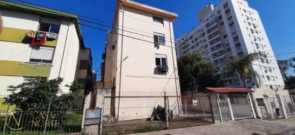 Apartamento à venda com 2 quartos, 77m², 2 vagas, Rua Lasar Segall no bairro São Sebastião em Porto Alegre
