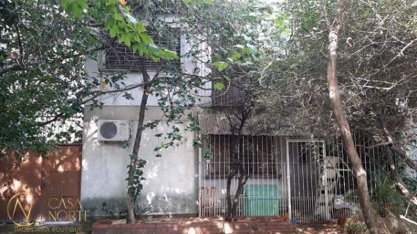 Terreno à venda  com 449m², Avenida Professor Oscar Pereira no bairro Glória em Porto Alegre
