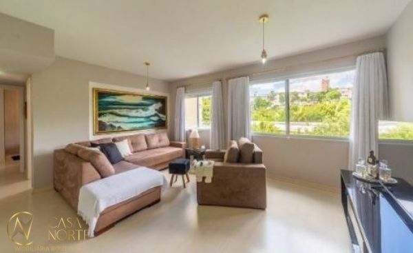 Apartamento à venda com 3 quartos, 66m², 1 suíte, 1 vaga, Avenida Bento Gonçalves no bairro Santo Antônio em Porto Alegre