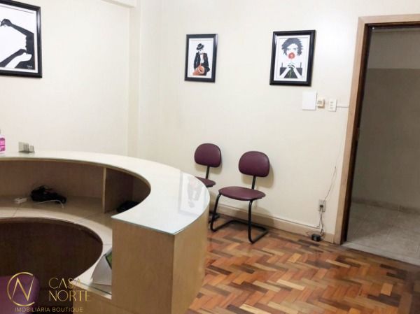 Sala Comercial à venda , 49m², Rua Vigario José Inácio no bairro Centro Histórico em Porto Alegre