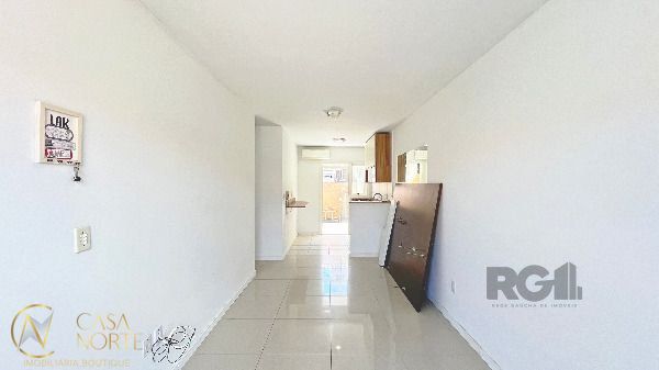 Casa de Condomínio à venda com 2 quartos, 102m², 2 vagas, Rua Embira no bairro Hípica em Porto Alegre