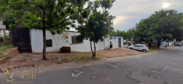 Terreno à venda  com 1742m², Avenida Capivari no bairro Cristal em Porto Alegre