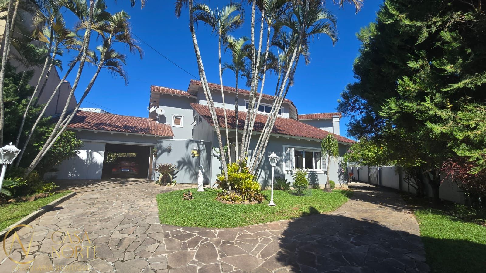Casa à venda com 3 quartos, 480m², 1 suíte, 6 vagas, Avenida Coronel Pedro Augusto Bittencourt no bairro Ipanema em Porto Alegre