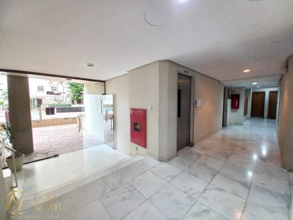 Apartamento à venda com 2 quartos, 57m², Rua Doutor Pereira Neto no bairro Tristeza em Porto Alegre
