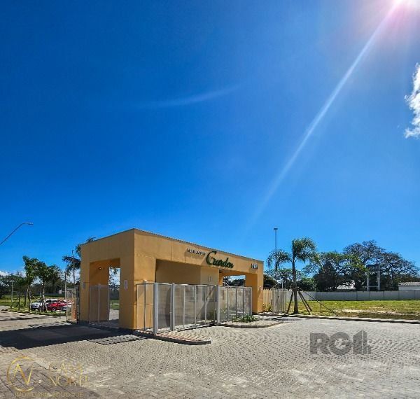 Terreno à venda  com 147m², Avenida Juca Batista no bairro Hípica em Porto Alegre