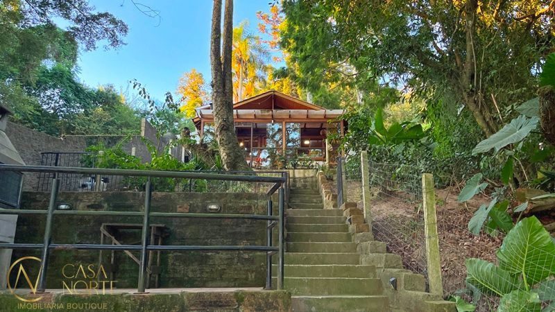 Casa à venda com 2 quartos, 140m², 2 suítes, 2 vagas, Avenida Beira Rio no bairro Belém Novo em Porto Alegre