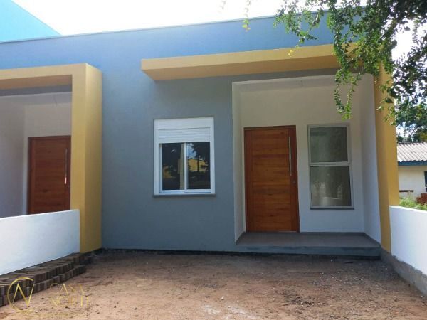 Casa à venda com 3 quartos, 77m², 1 suíte, 2 vagas, Avenida Heitor Vieira no bairro Belém Novo em Porto Alegre