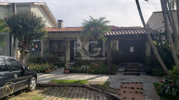 Casa à venda com 3 quartos, 146m², 1 suíte, 2 vagas, Rua Padre Paulo Englert no bairro Espírito Santo em Porto Alegre