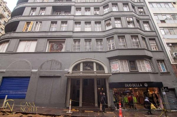 Sala Comercial à venda , 100m², Rua Vigário José Inácio no bairro Centro Histórico em Porto Alegre