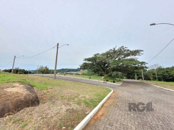 Terreno à venda  com 229m², Estrada Jorge Pereira Nunes no bairro Campo Novo em Porto Alegre