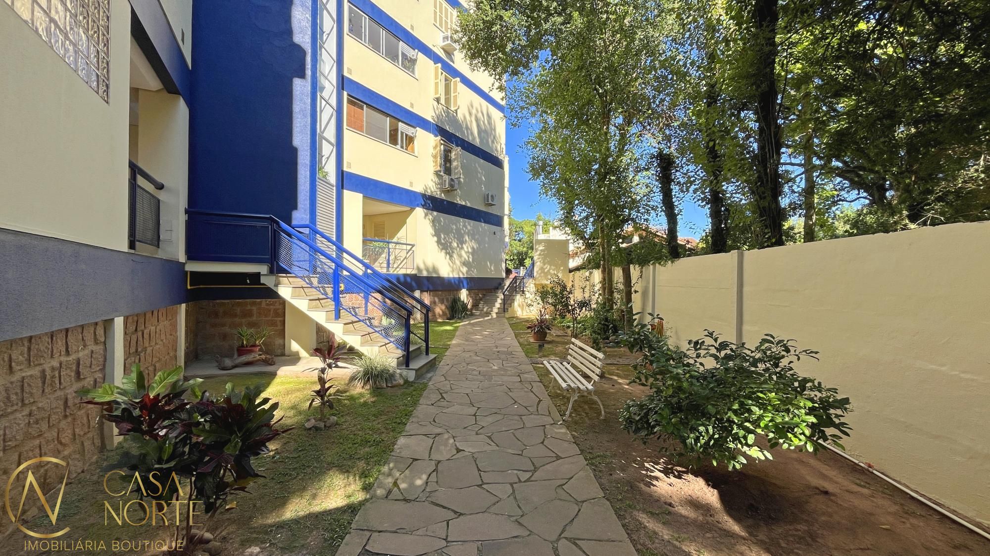Apartamento à venda com 3 quartos, 97m², 1 suíte, 2 vagas, Rua Doutor Barcelos no bairro Tristeza em Porto Alegre