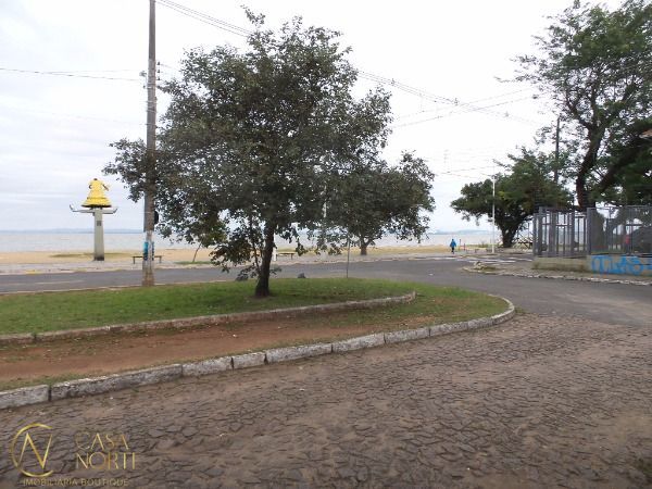 Terreno à venda  com 880m², Avenida Guaiba no bairro Ipanema em Porto Alegre