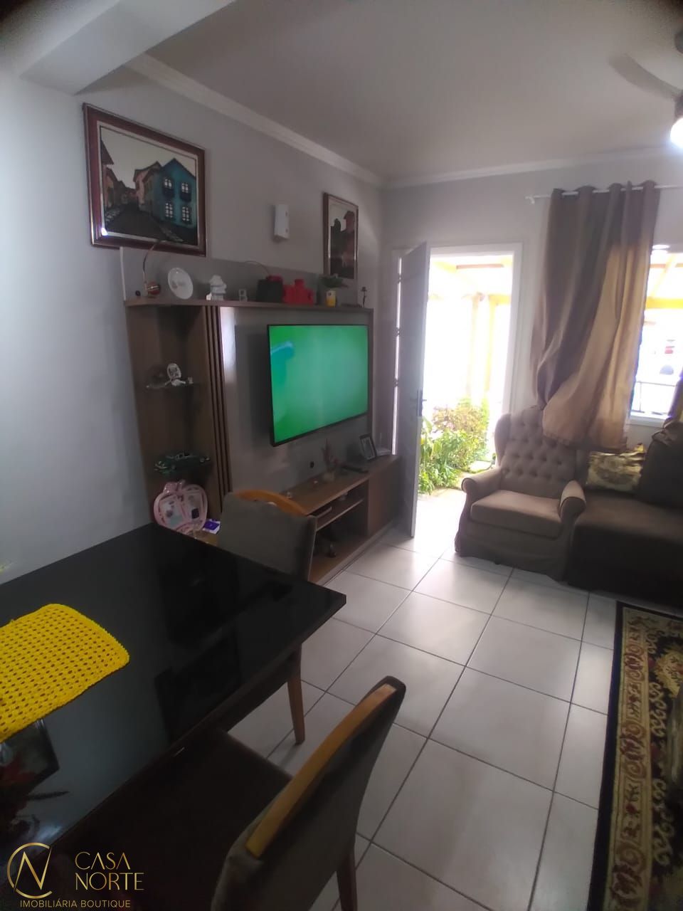 Casa de Condomínio à venda com 2 quartos, 82m², 1 vaga, Rua Capitão Pedroso no bairro Restinga em Porto Alegre