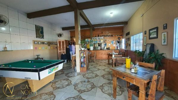 Prédio Comercial à venda com 4 quartos, 353m², 3 suítes, 2 vagas, Rua Elvira Dendena no bairro Hípica em Porto Alegre