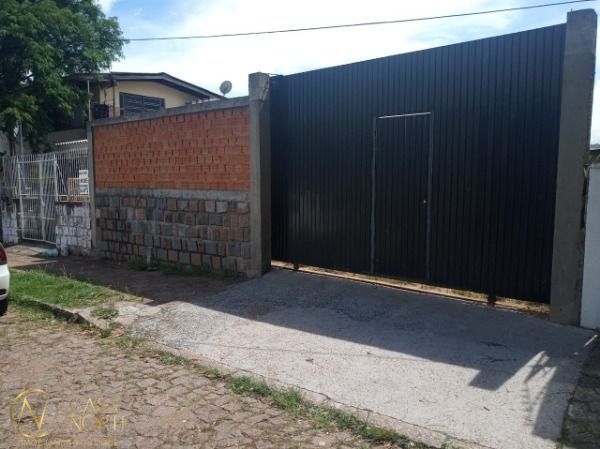 Terreno à venda  com 1050m², Rua Victor Silva no bairro Camaquã em Porto Alegre