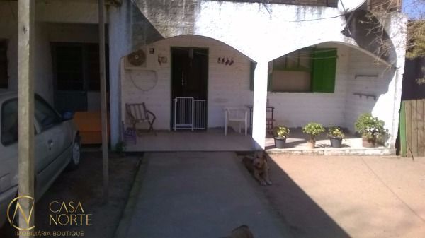 Casa à venda com 5 quartos, 140m², 3 vagas, Beco do Pontal no bairro Lami em Porto Alegre