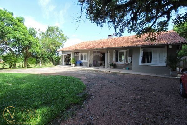 Sítio à venda com 4 quartos, 190m², 2 suítes, 2 vagas, Estrada Costa do Cerro no bairro Lageado em Porto Alegre
