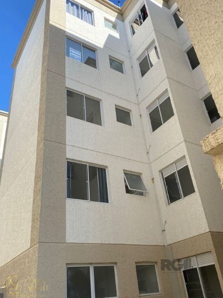 Apartamento à venda com 2 quartos, 48m², 1 vaga, Rua Sabino Pereira Nunes no bairro Restinga em Porto Alegre