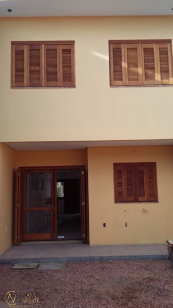 Casa à venda com 3 quartos, 125m², 1 suíte, 3 vagas, Rua Therezinha Rocha da Silva no bairro Hípica em Porto Alegre