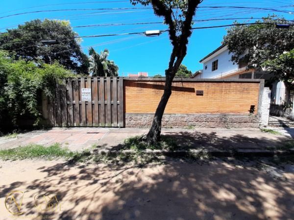 Terreno à venda  com 640m², Rua João Ribeiro de Barros no bairro Espírito Santo em Porto Alegre
