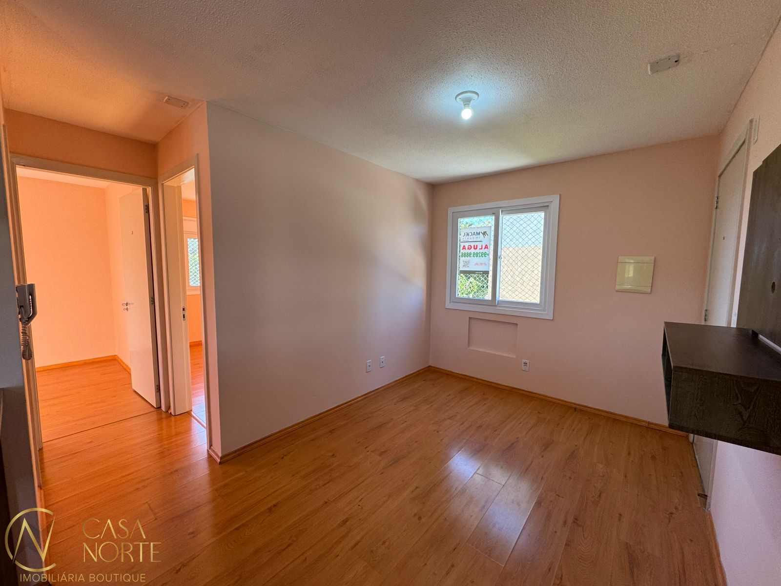 Apartamento à venda com 2 quartos, 47m², 1 vaga, Rua Napoleao Jacques da Rosa no bairro Restinga em Porto Alegre
