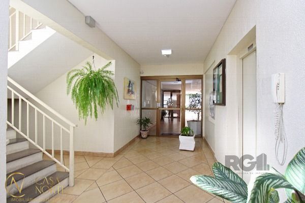 Apartamento à venda com 3 quartos, 88m², 1 suíte, 1 vaga, Rua Frederico Etzberger no bairro Nonoai em Porto Alegre