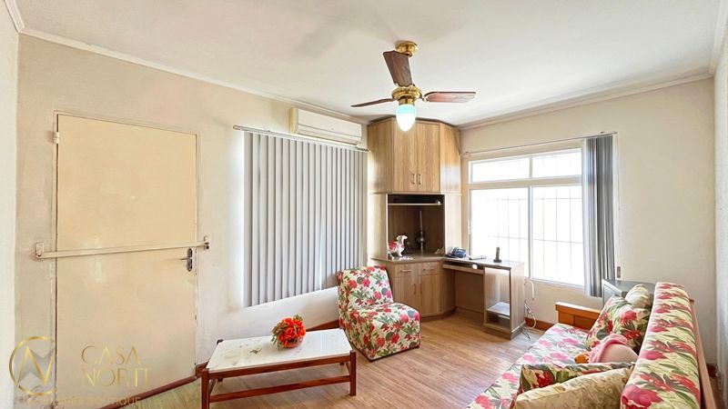 Casa à venda com 3 quartos, 145m², 1 suíte, 2 vagas, Rua Otelo Rosa no bairro Ipanema em Porto Alegre