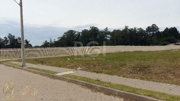 Terreno à venda  com 154m², Rua Jean Vardaramatos no bairro Aberta dos Morros em Porto Alegre