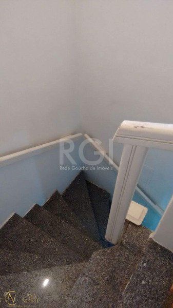 Casa de Condomínio à venda com 2 quartos, 72m², Avenida da Serraria no bairro Espírito Santo em Porto Alegre