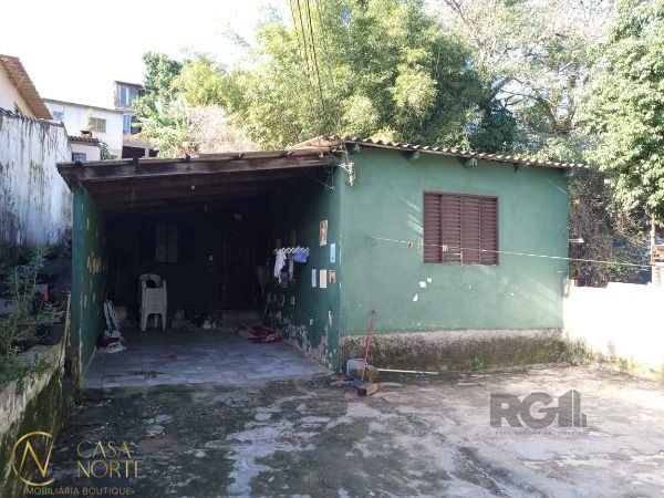 Terreno à venda  com 300m², Avenida Vicente Monteggia no bairro Cavalhada em Porto Alegre