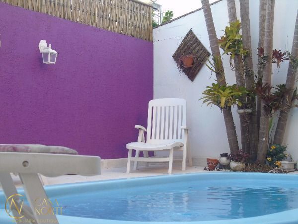 Casa à venda com 3 quartos, 306m², 1 suíte, 2 vagas, Avenida Celestino Bertolucci no bairro Hípica em Porto Alegre