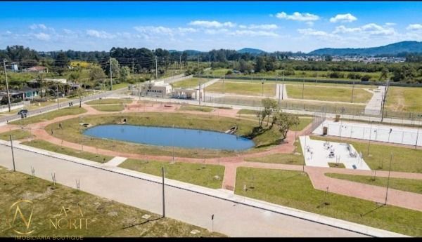 Terreno à venda  com 132m², Rua Lucindo Antônio Bottin no bairro Hípica em Porto Alegre