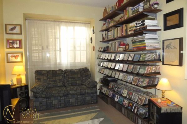 Casa de Condomínio à venda com 3 quartos, 198m², 1 suíte, 2 vagas, Rua Padre João Batista Reus no bairro Vila Conceição em Porto Alegre