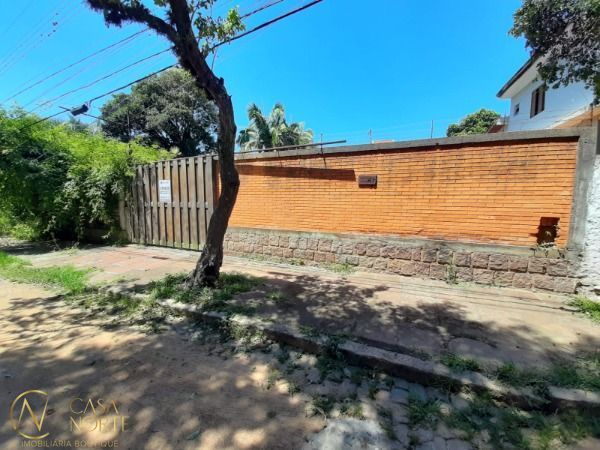Terreno à venda  com 640m², Rua João Ribeiro de Barros no bairro Espírito Santo em Porto Alegre