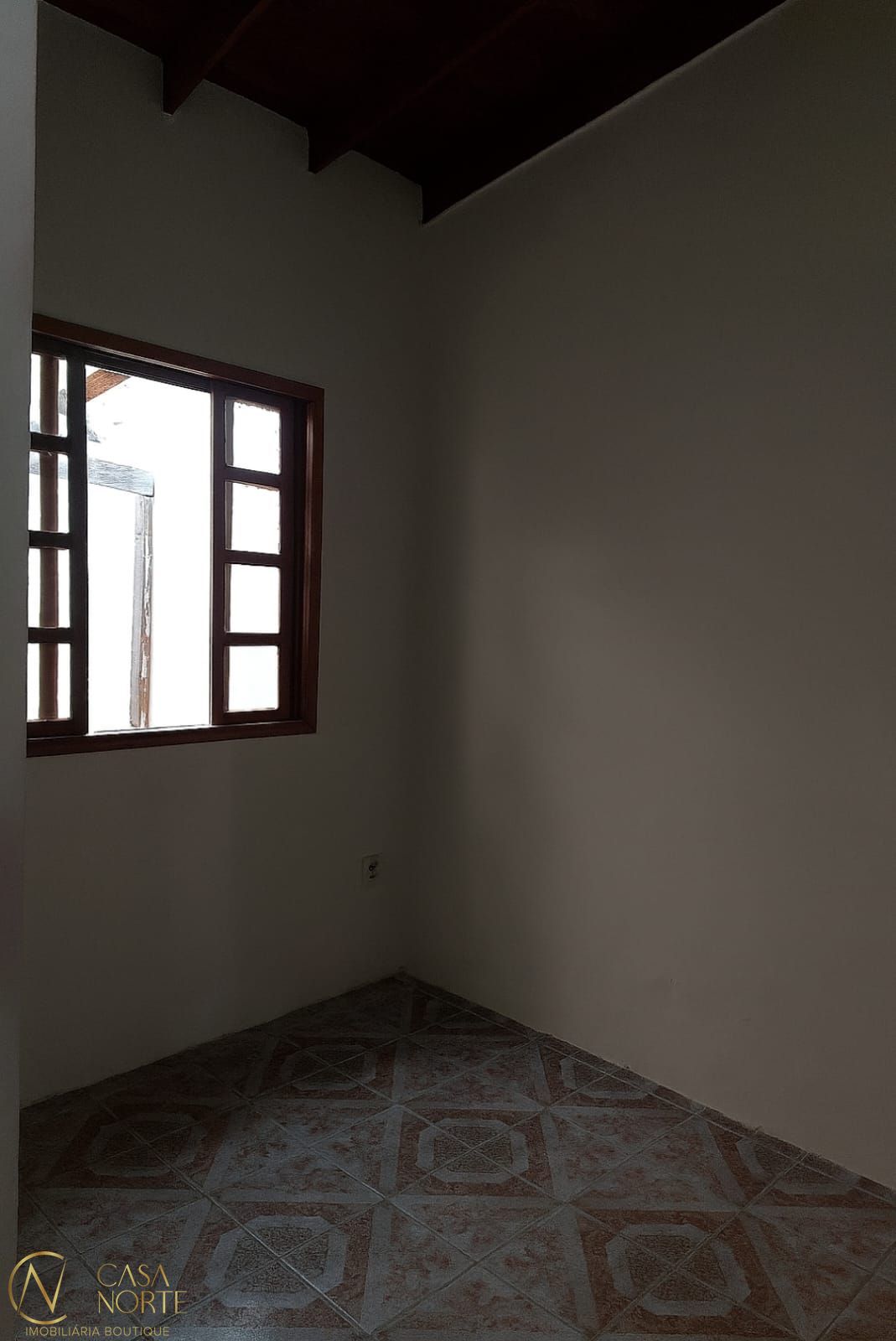 Casa à venda com 2 quartos, 36m², Rua Camaquã no bairro Camaquã em Porto Alegre