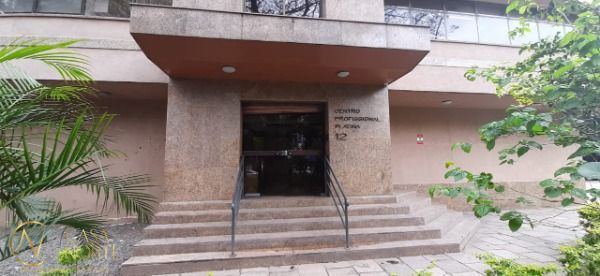 Sala Comercial à venda , 160m², Rua Celeste Gobbato no bairro Praia de Belas em Porto Alegre