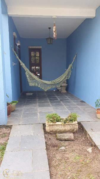 Casa à venda com 2 quartos, 77m², 2 vagas, Rua Maria Lourdes Willms no bairro Hípica em Porto Alegre