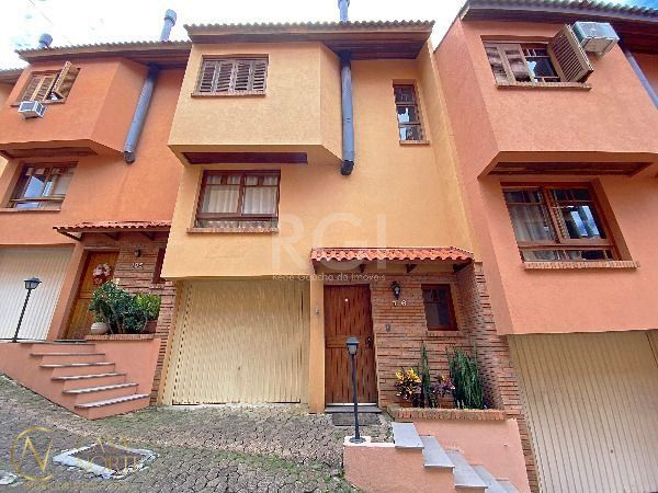 Casa de Condomínio à venda com 3 quartos, 150m², 1 suíte, 1 vaga, Rua Giorgio Negroni no bairro Espírito Santo em Porto Alegre