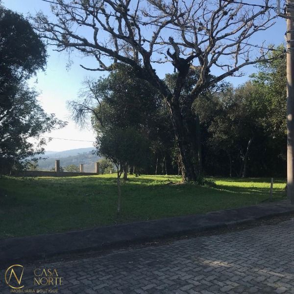 Terreno à venda  com 360m², Avenida Altos do Santa Rita no bairro Aberta dos Morros em Porto Alegre