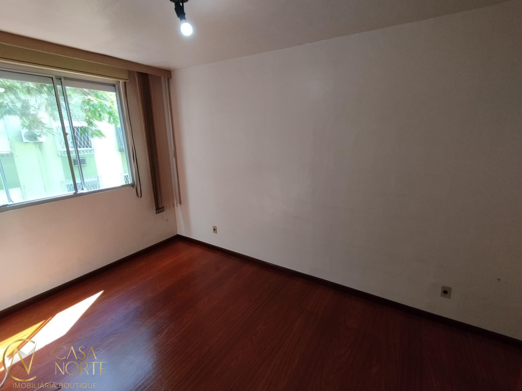 Apartamento à venda com 1 quarto, 35m², 1 vaga, Estrada João Salomoni no bairro Vila Nova em Porto Alegre