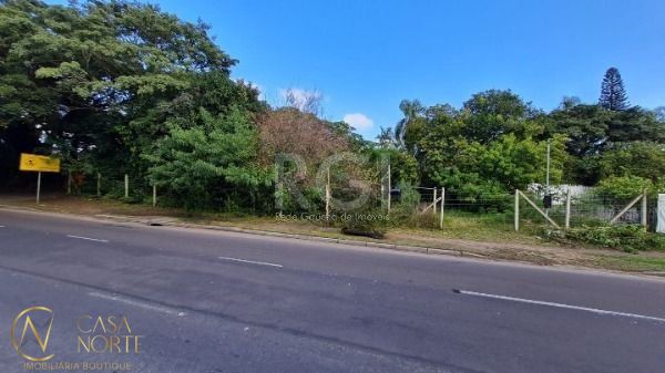 Terreno à venda  com 590m², Avenida Juca Batista no bairro Cavalhada em Porto Alegre